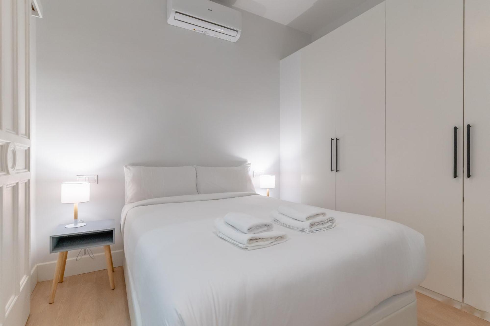 Cozy And Central-1Bd 1Bth- Cortes Διαμέρισμα Μαδρίτη Εξωτερικό φωτογραφία
