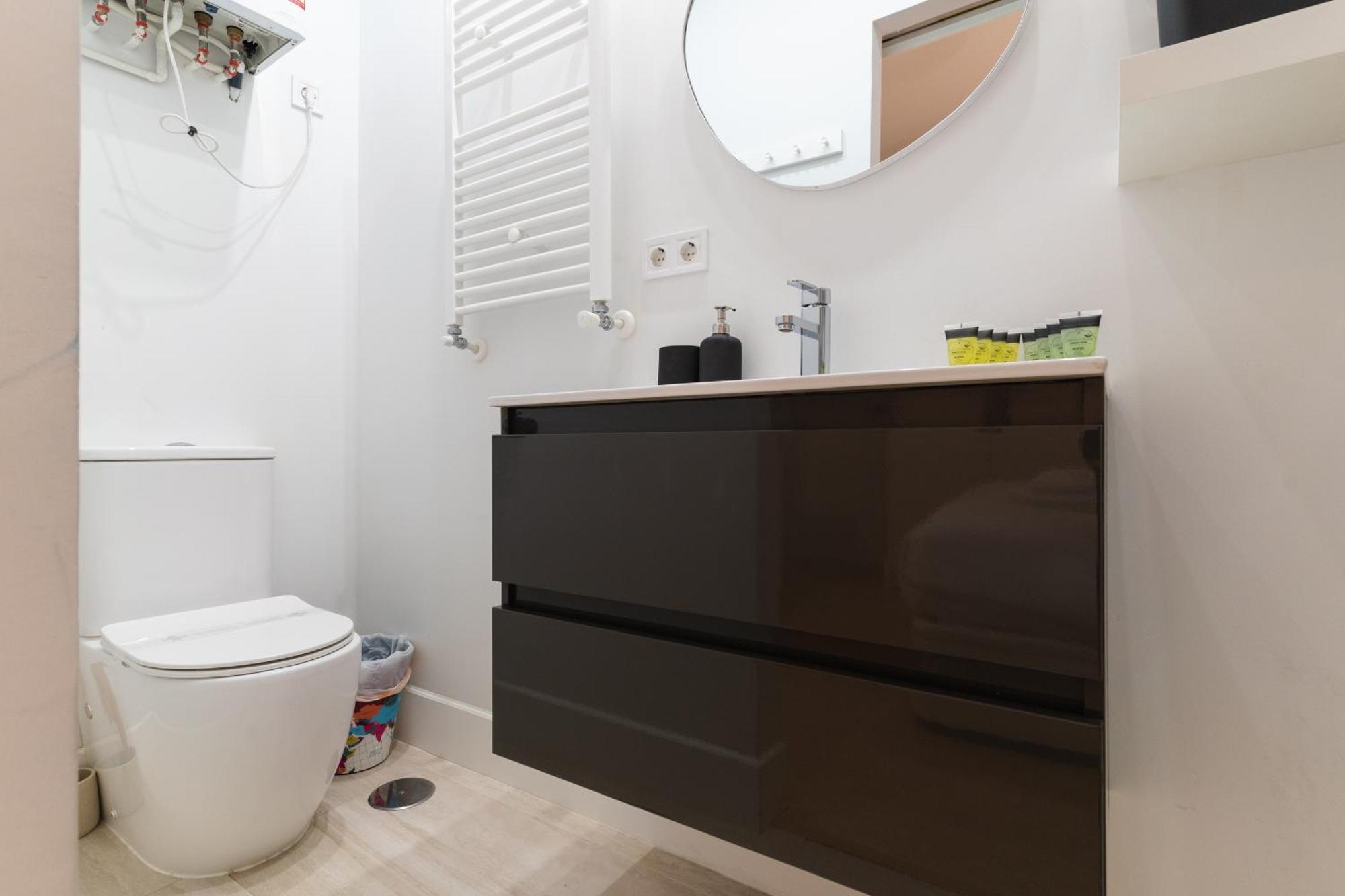 Cozy And Central-1Bd 1Bth- Cortes Διαμέρισμα Μαδρίτη Εξωτερικό φωτογραφία
